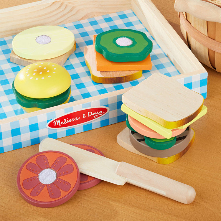 MELISSA & DOUG WOODEN SANDWHICH MAKING PLAYSET